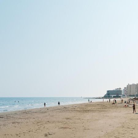 Seasunlove Apt. Appartement Larnaca Buitenkant foto