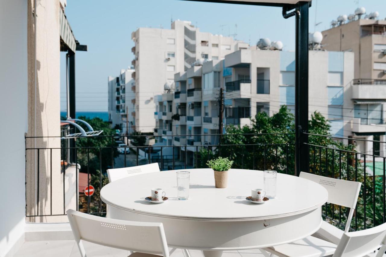 Seasunlove Apt. Appartement Larnaca Buitenkant foto