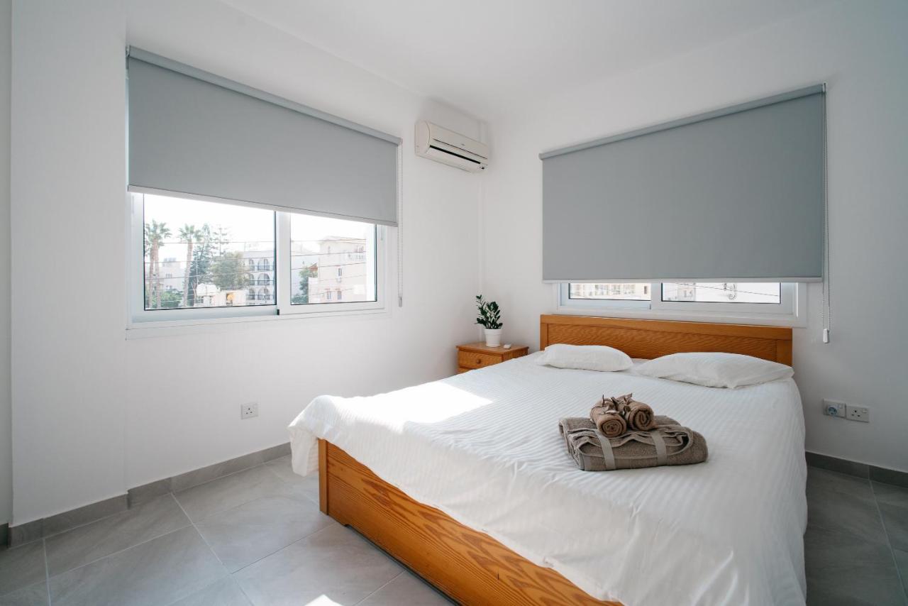 Seasunlove Apt. Appartement Larnaca Buitenkant foto