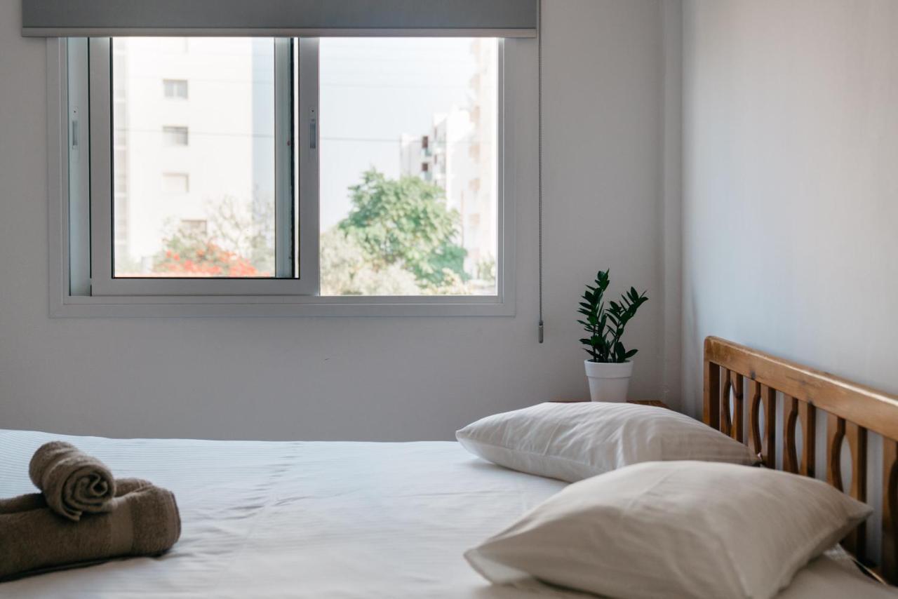 Seasunlove Apt. Appartement Larnaca Buitenkant foto